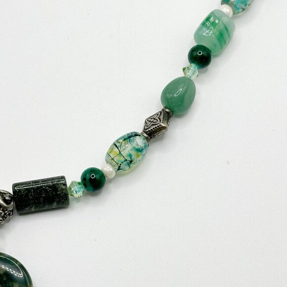 Green Beaded Necklace Of Stone, Glass And Metal Beads 21” - Picture 4 of 5